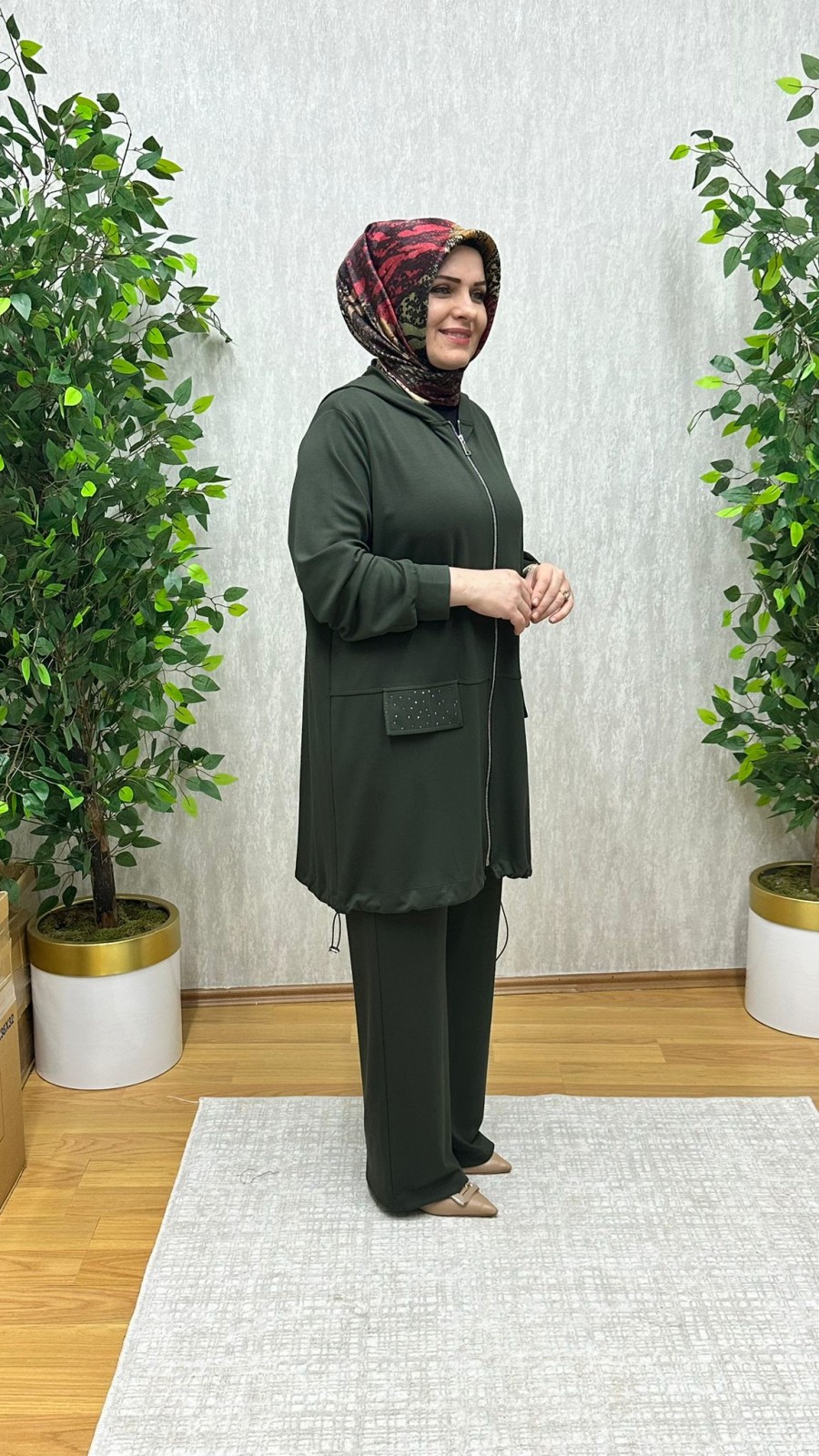 ADA KAPÜŞONLU İPEK OYSHO TAKIM HAKİ