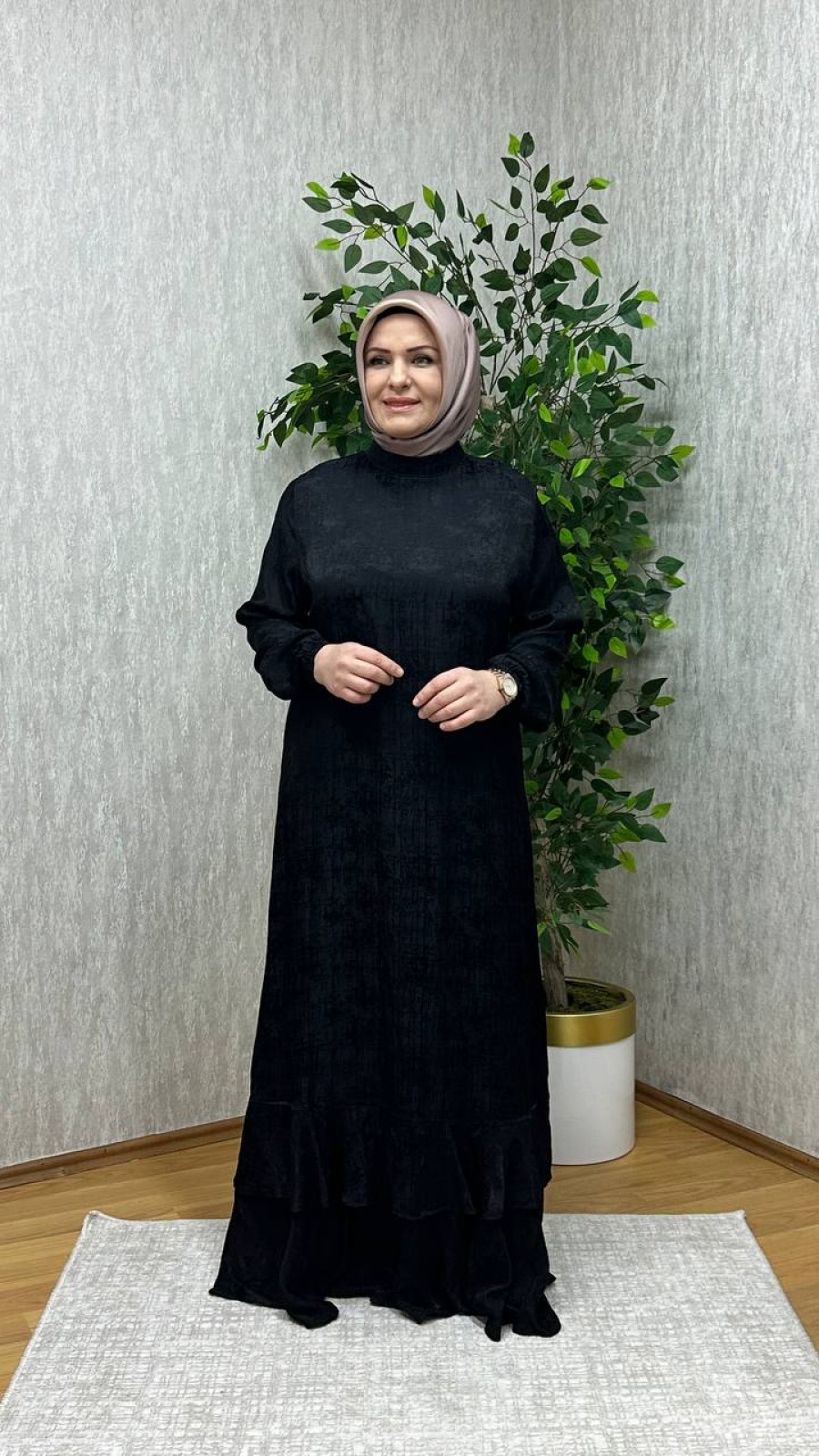 JAKARLI İPEK KUPRA ELBİSE SİYAH