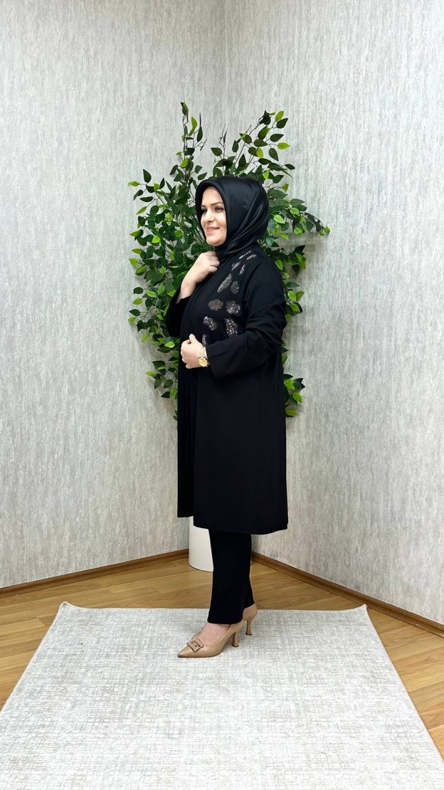 FUNDA TAŞLI HIRKA SİYAH