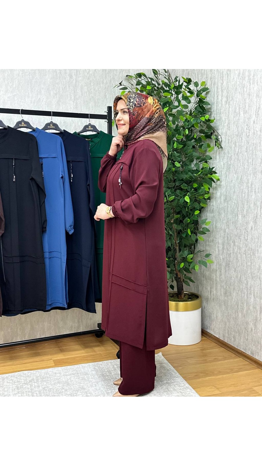 MERVE PANTOLONLU KREP TAKIM BORDO