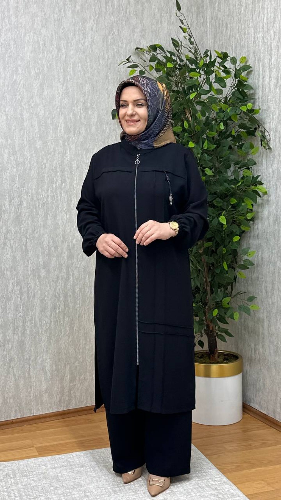 MERVE PANTOLONLU KREP TAKIM SİYAH