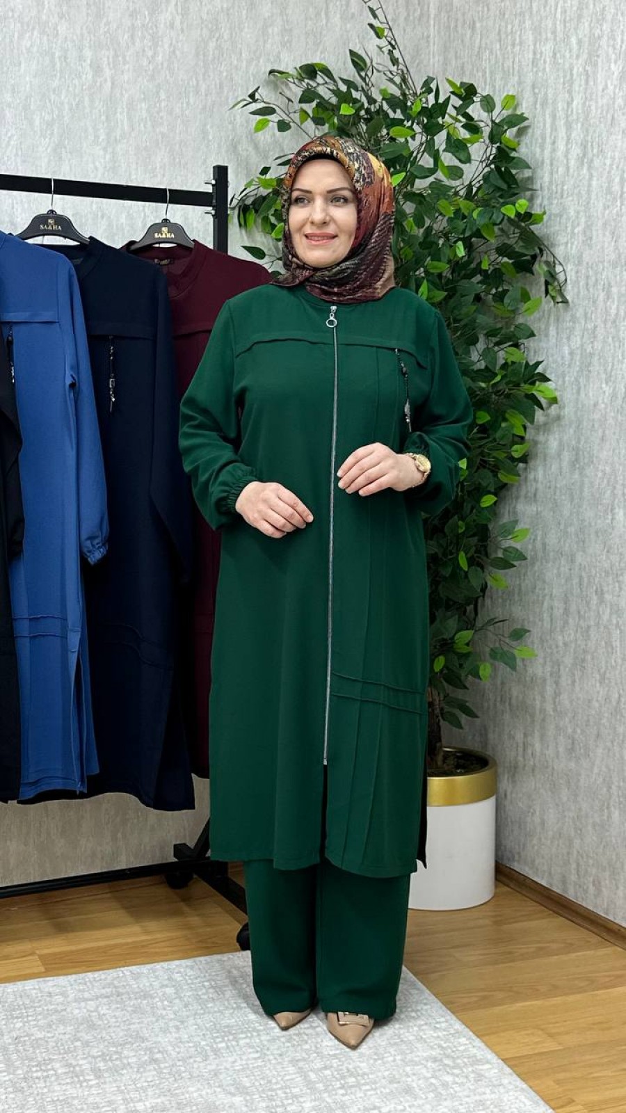 MERVE PANTOLONLU KREP TAKIM ZÜMRÜT