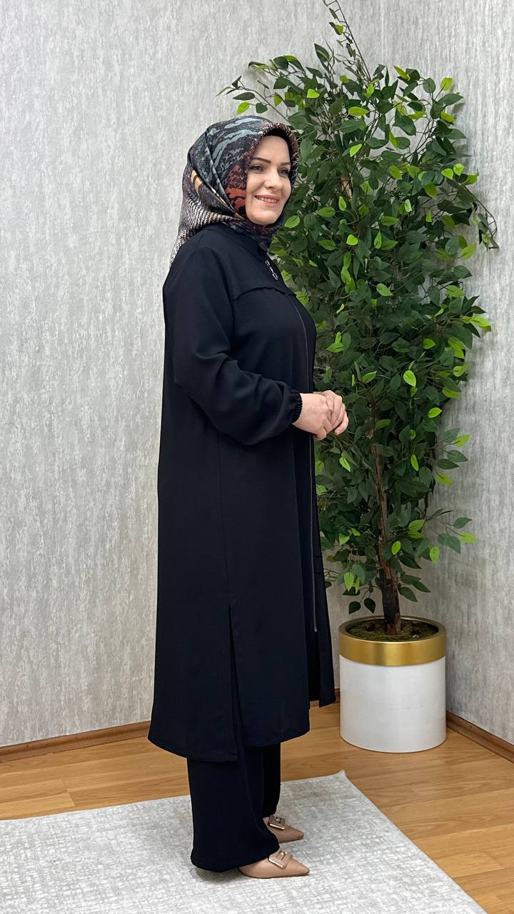 MERVE PANTOLONLU KREP TAKIM SİYAH